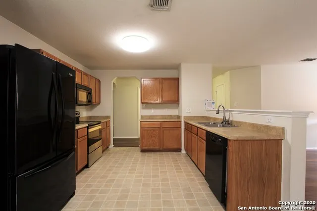 125 Creek Run Cibolo, TX 78108